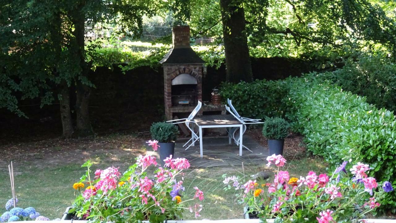 Le Glycine A Manoir Sainte Cecile Daire Juvigny-Val-d'Andaine Dış mekan fotoğraf